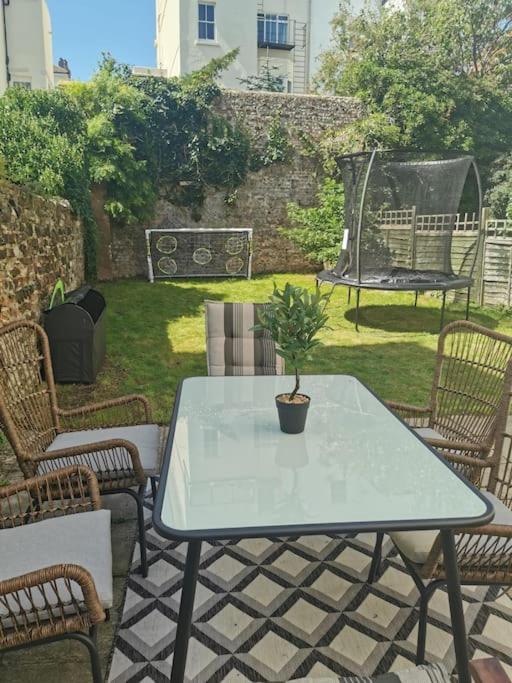 Victorian Flat Close To Station With Large Garden Apartman Brighton Kültér fotó